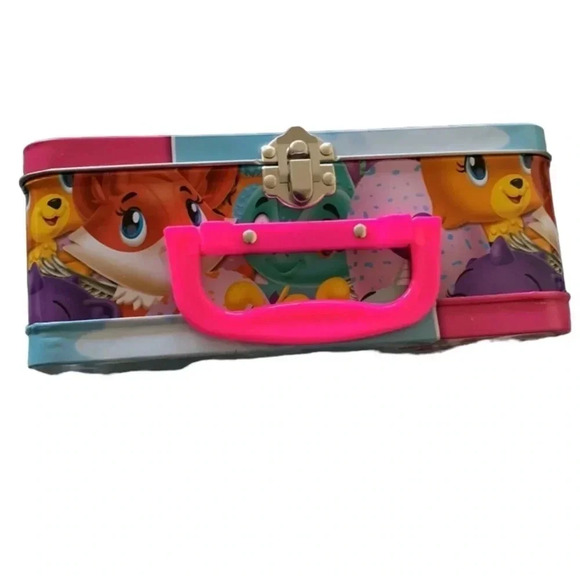 Spin Master Ltd., Hatchimals Multi-Color Metal Tin 6" x 8" Lunch Box - Picture 2 of 4